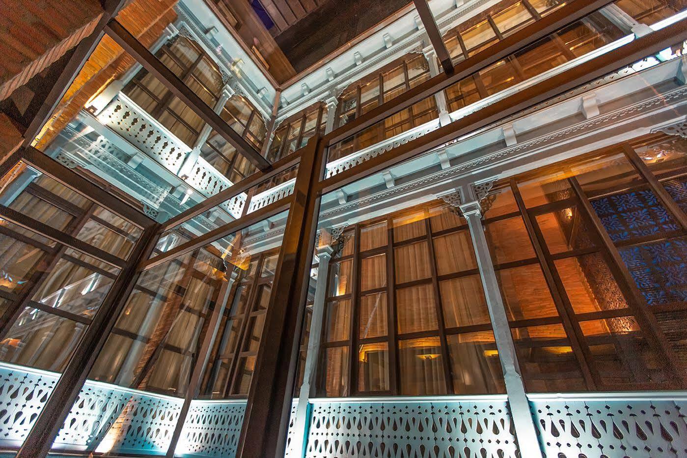 Royal Inn Tiflis Exterior foto
